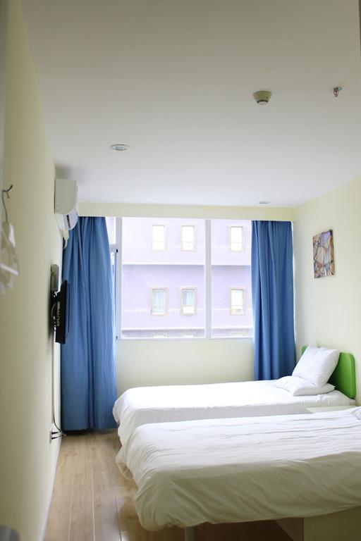 Hi Inn Shenyang Fengtian Street Quarto foto